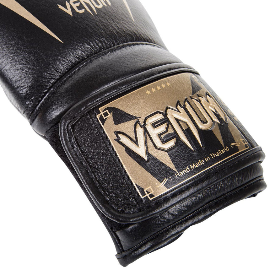 Venum Giant 3.0 Boxing Gloves Black/Gold