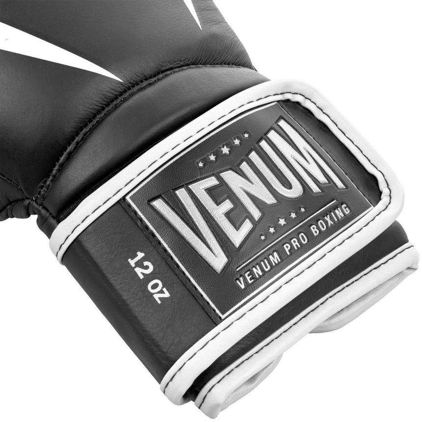 Venum Giant 2.0 Pro Boxing Gloves Black/White