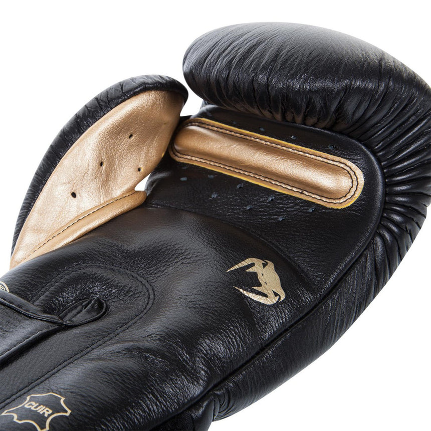 Venum Giant 3.0 Boxing Gloves Black/Gold