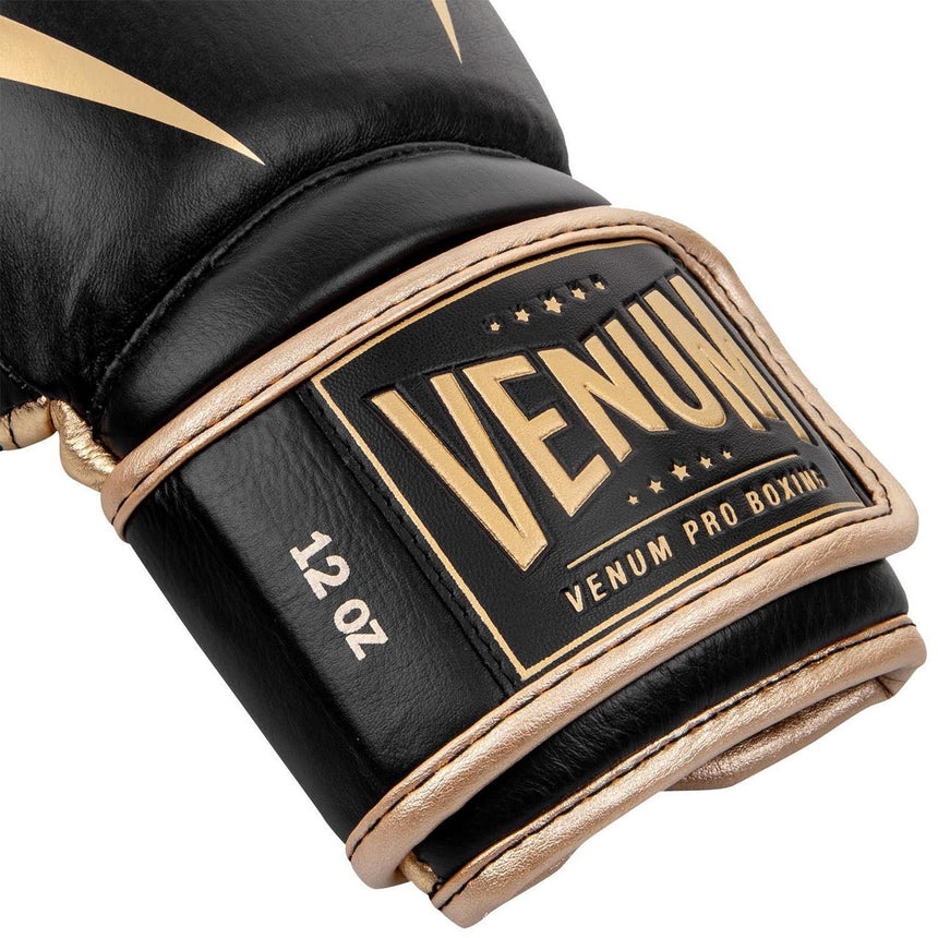 Venum Giant 2.0 Pro Boxing Gloves Black/Gold